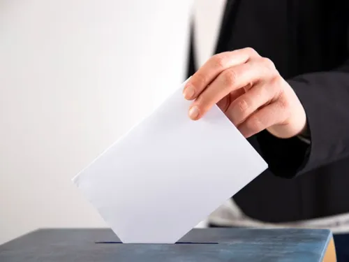 En Mayenne, le président de l'association des maires ruraux agacé...